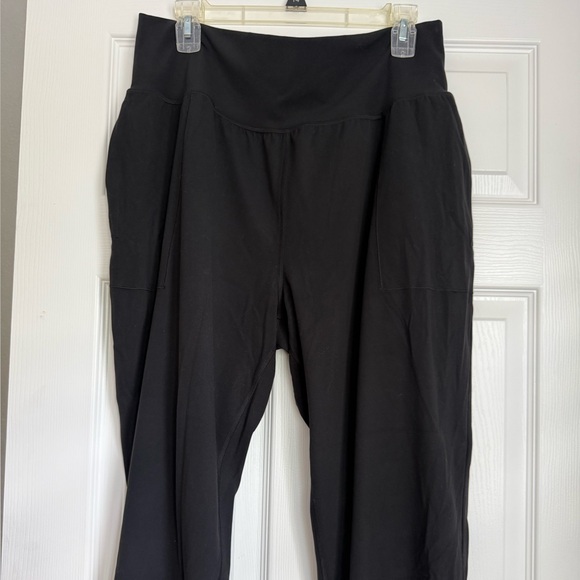 Athleta Pants - Women's Athleta Salutation Jogger